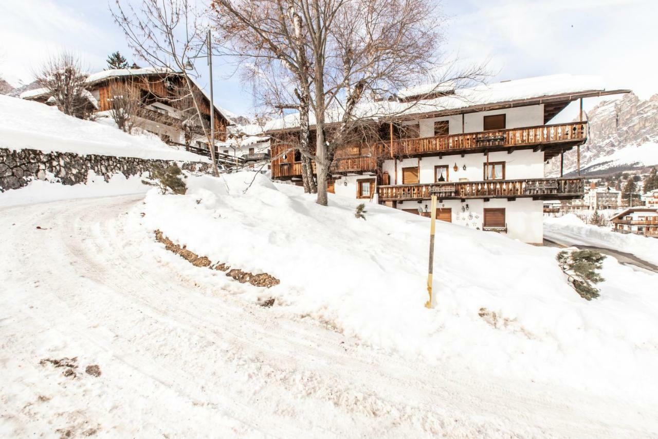 Dolomiti Sweet Lodge Cortina d'Ampezzo Exterior photo